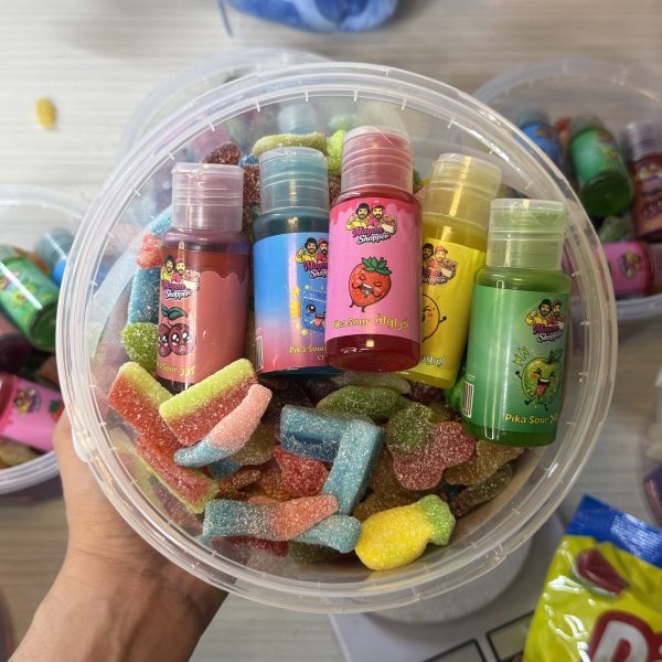 Pika Sour Candy Box 1KG – تجربة الحموضة القاتلة 🔥🍬